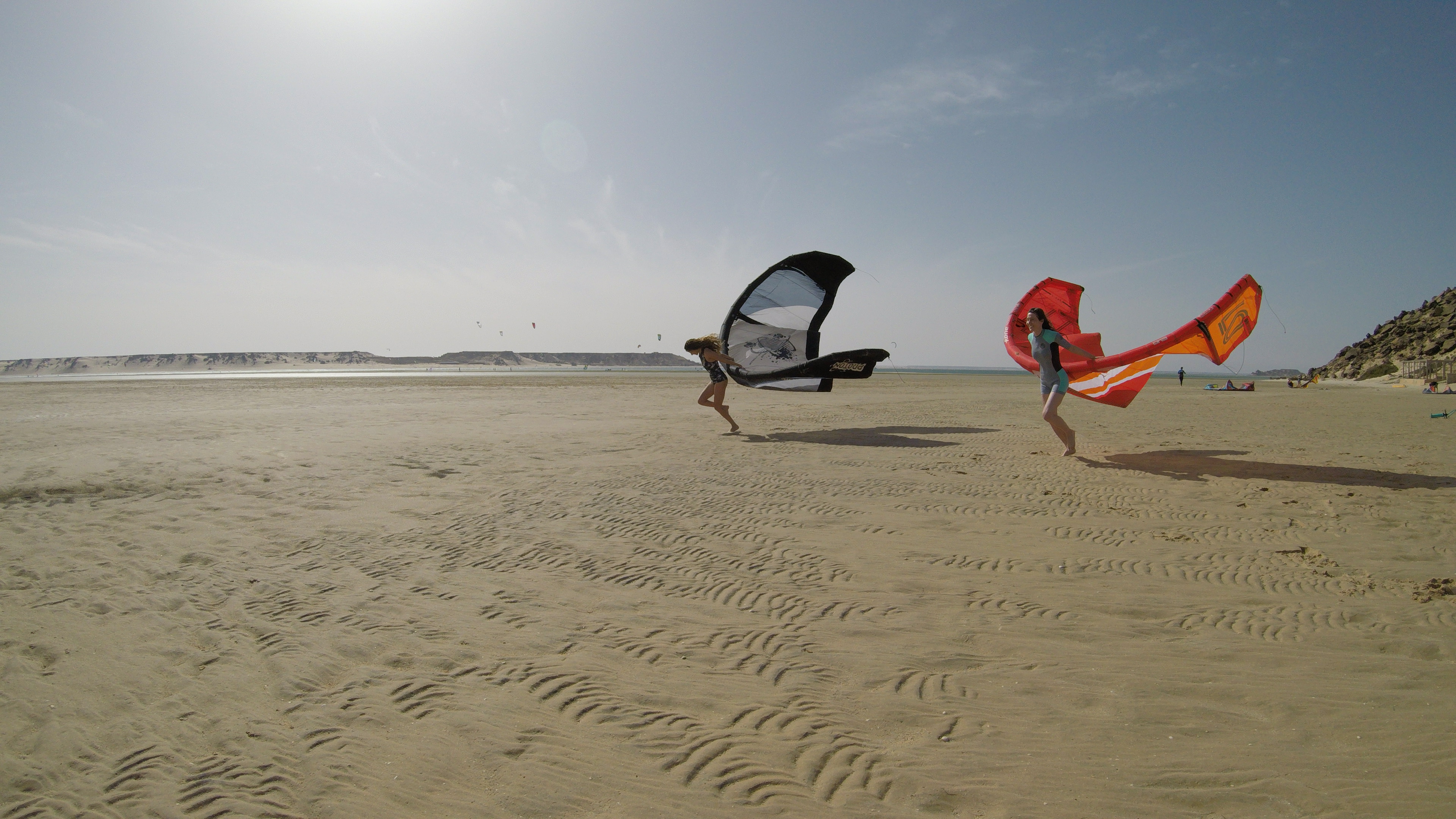 La lagune de Dakhla, paradis des kitesurfeurs