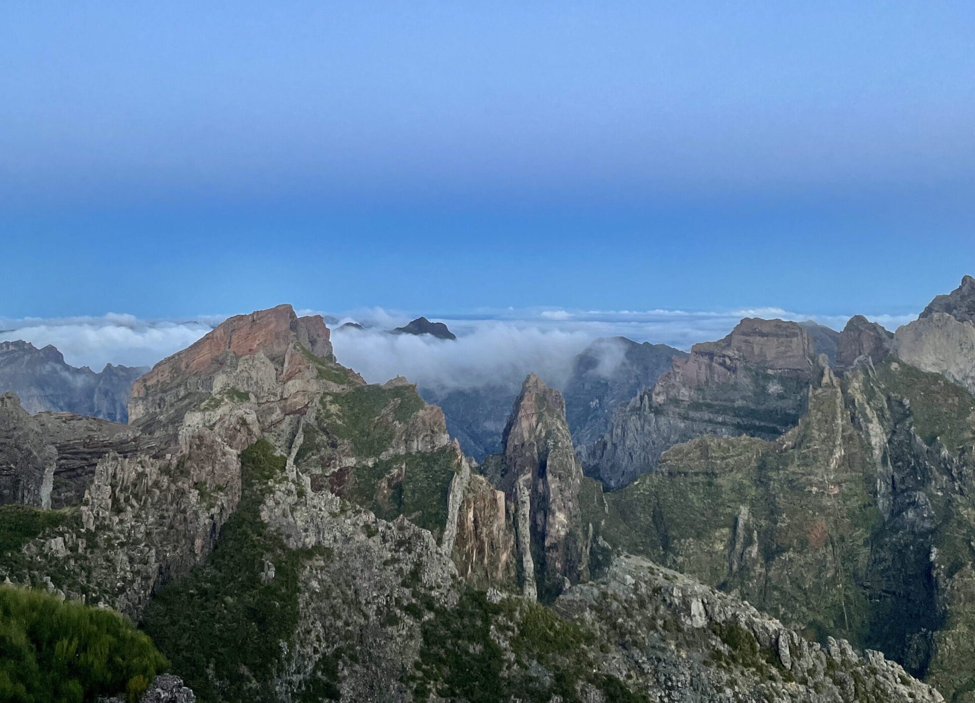 Pico do Arieiro © PK Douglas